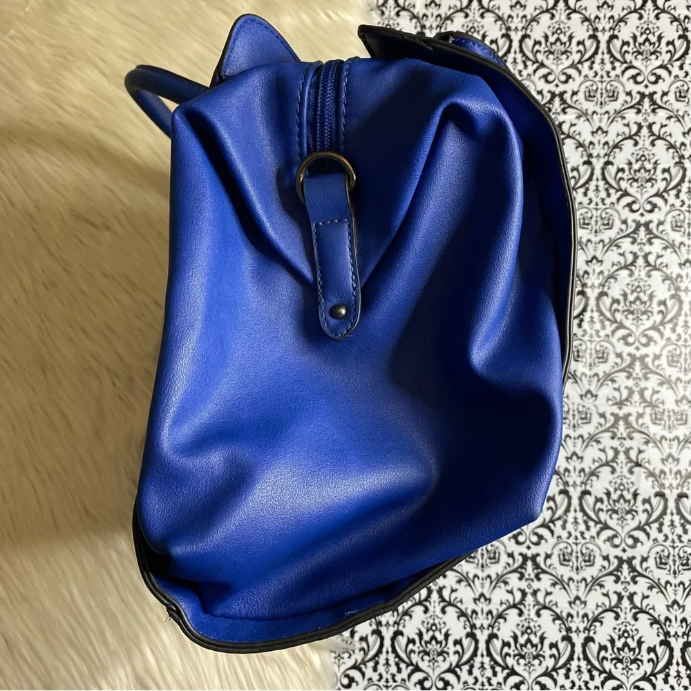 Danielle Nicole Disney ‘Mary Poppins’ limited edition satchel duffle handbag bag